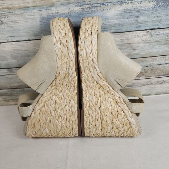 Marc Fisher Ltd Woman's Heels Nelly Size 9 Chamois Sparkle Wedge Heels - Picture 13 of 16